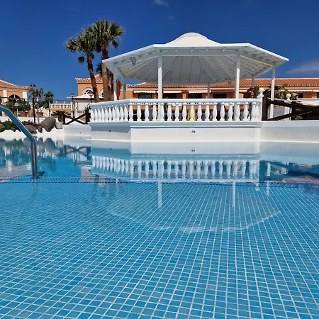Διαμέρισμα Moderne Mit Meerblick Und Pool *