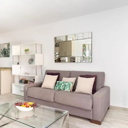 Apartment Moderne Mit Meerblick Und Pool