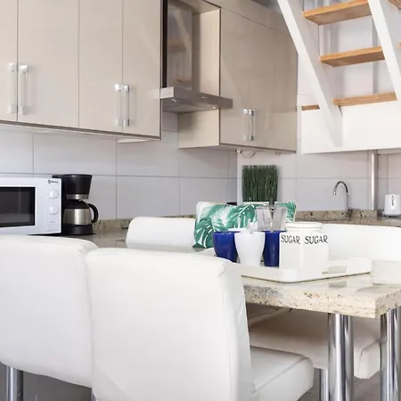 Moderne Mit Meerblick Und Pool Плая-де-лас-Америкас