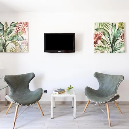 Apartment Moderne Mit Meerblick Und Pool