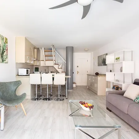 Apartment Moderne Mit Meerblick Und Pool *