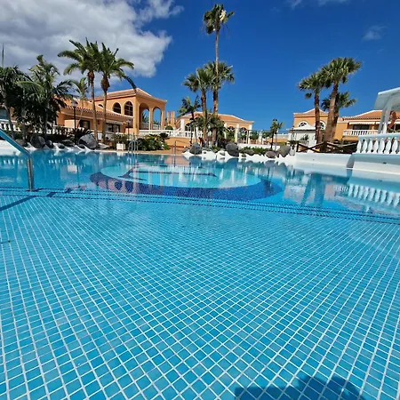 Moderne Mit Meerblick Und Pool *