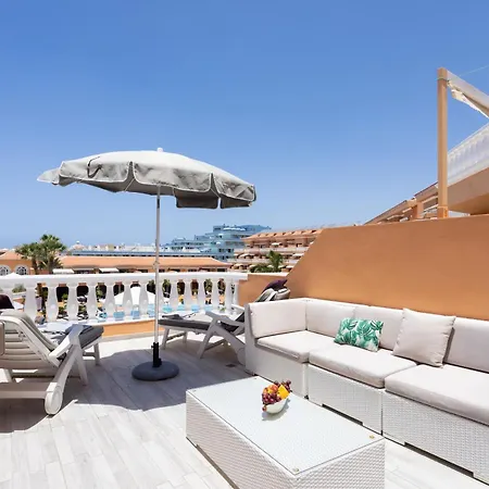 Moderne Mit Meerblick Und Pool
